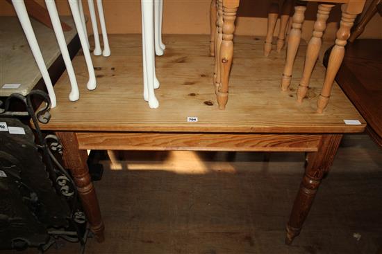 Pine 1 drawer farmhouse table